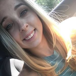 Meet your Posher, Roxanne